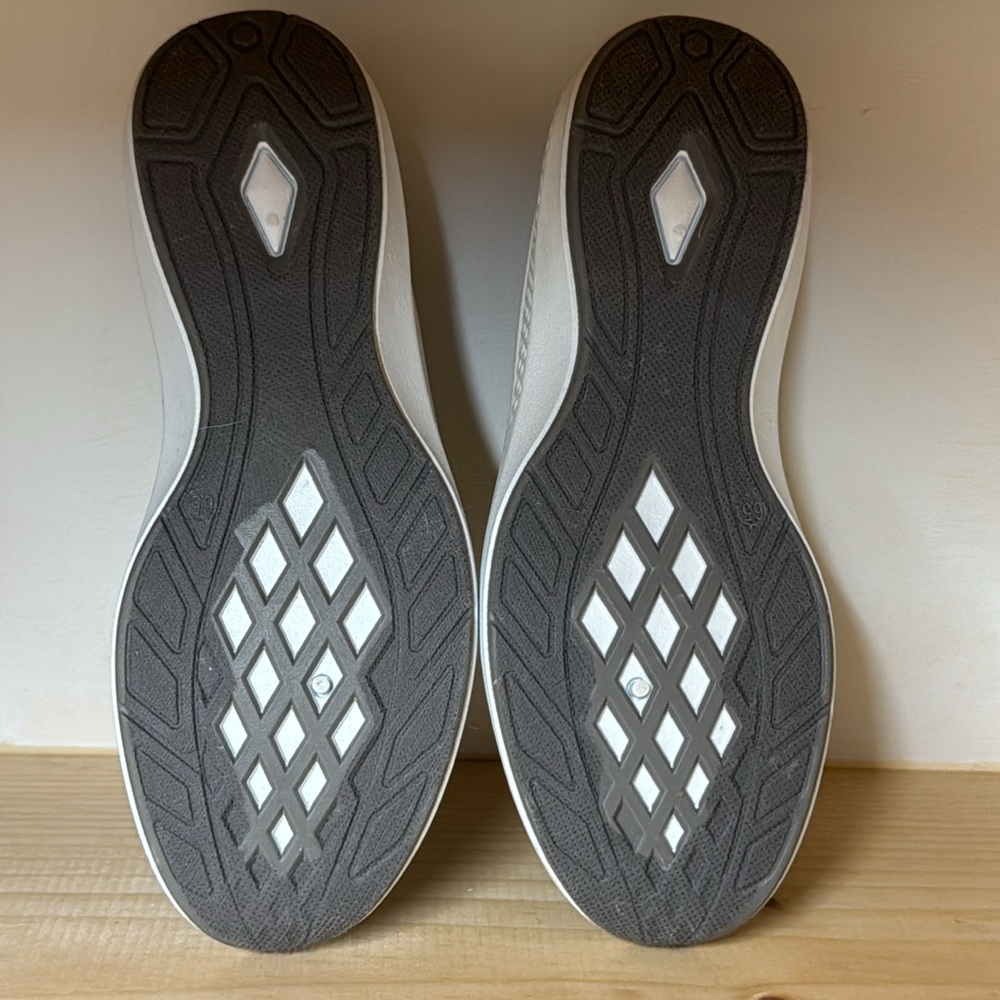 Tommy Bahama Flint Knit Joggers Memory Foam slip on sneakers charcoal gray - Picture 6 of 9